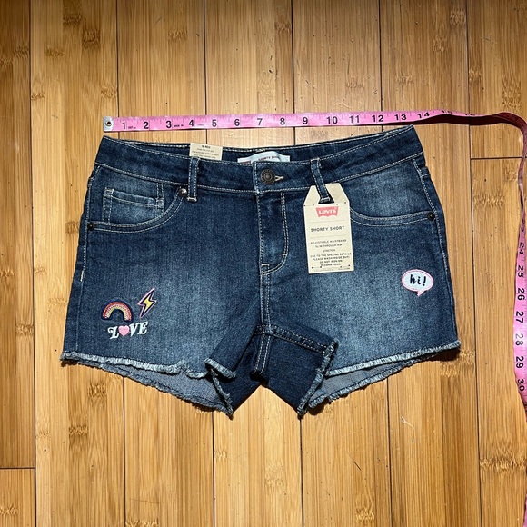 NWT Levi’s Shorty Shorts Raw Hem Embroidered Detail Size 16R Juniors - Picture 12 of 15
